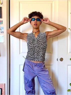 Vintage Y2K Charlotte Russe Velour Black & Silver Leopard Print V-Neck Tank Top